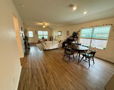5612 Bellissima Way - Photo Thumbnail 7