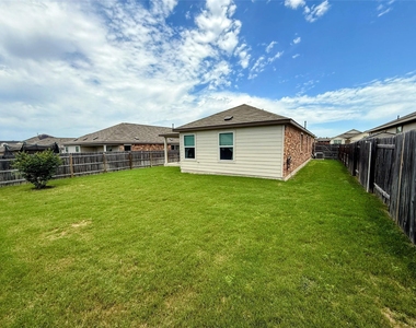 5612 Bellissima Way - Photo Thumbnail 17