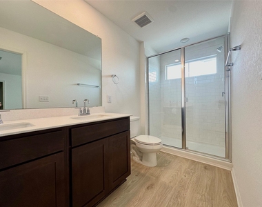433 Brody Ln - Photo Thumbnail 13