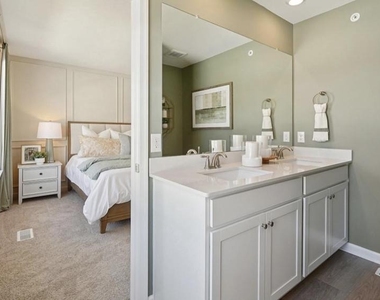 104 Spencer   Way - Photo Thumbnail 13