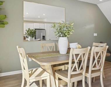 104 Spencer   Way - Photo Thumbnail 6