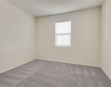 9100 Garnet Dr - Photo Thumbnail 24