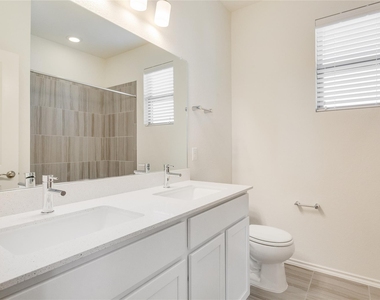 9100 Garnet Dr - Photo Thumbnail 23
