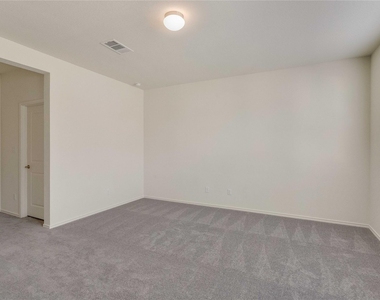 9100 Garnet Dr - Photo Thumbnail 12