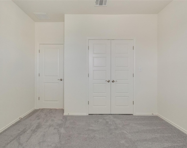 9100 Garnet Dr - Photo Thumbnail 25