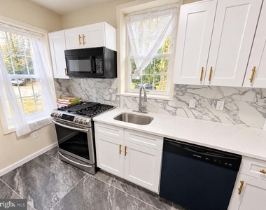 264 6th Avenue - Photo Thumbnail 10