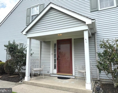 208 Hazelwood Lane - Photo Thumbnail 1