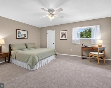 24 Dorset Drive - Photo Thumbnail 11