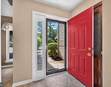 24 Dorset Drive - Photo Thumbnail 2