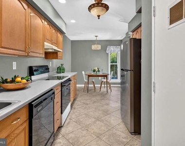24 Dorset Drive - Photo Thumbnail 5