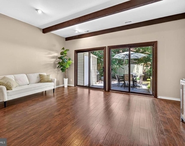 24 Dorset Drive - Photo Thumbnail 9
