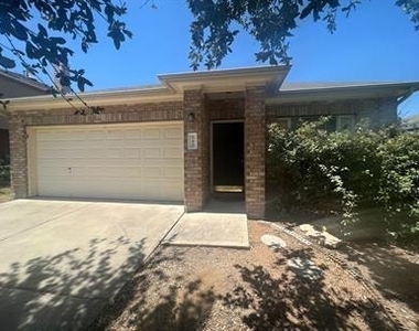 149 Maplewood North N - Photo Thumbnail 1