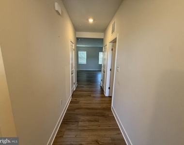 1662 Lake Placid Drive - Photo Thumbnail 7