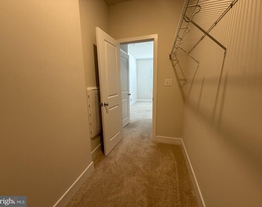 1662 Lake Placid Drive - Photo Thumbnail 27