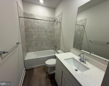 1662 Lake Placid Drive - Photo Thumbnail 10
