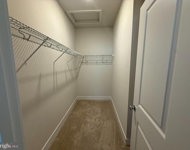 1662 Lake Placid Drive - Photo Thumbnail 25