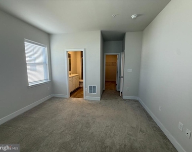 1662 Lake Placid Drive - Photo Thumbnail 26