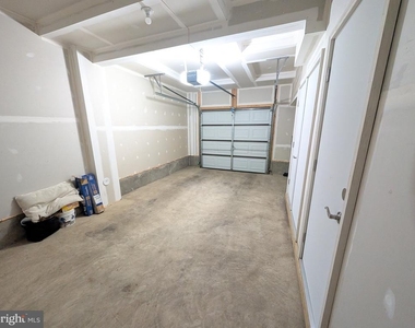 3511 Carnaby Street - Photo Thumbnail 18