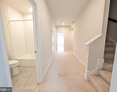 3511 Carnaby Street - Photo Thumbnail 13