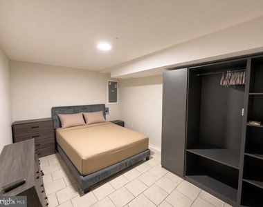 13208 Burleigh Street - Photo Thumbnail 10