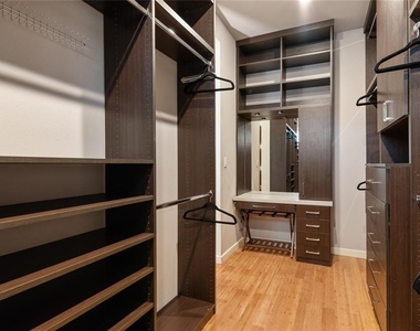 2612 Carnarvon Ln - Photo Thumbnail 16