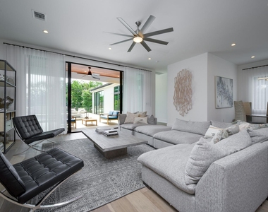2415 Mccall Rd - Photo Thumbnail 16