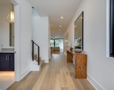 2415 Mccall Rd - Photo Thumbnail 5