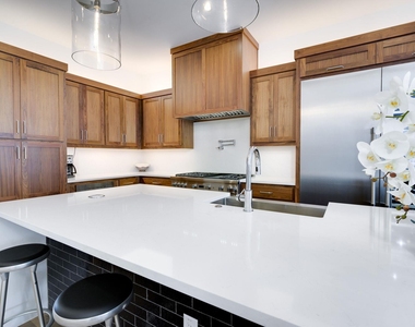 2415 Mccall Rd - Photo Thumbnail 12