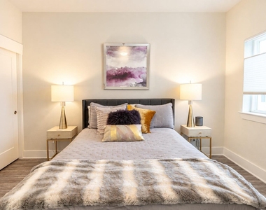 2827 Manor Rd - Photo Thumbnail 10