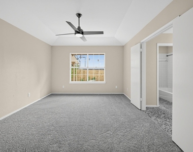 212 Burning Tree Dr - Photo Thumbnail 9