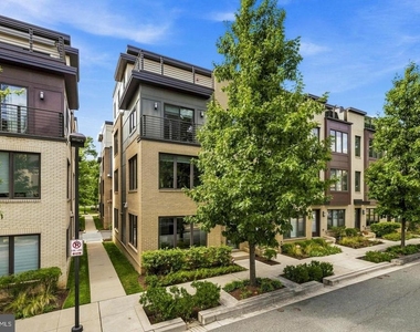 6617 Eames Way - Photo Thumbnail 1