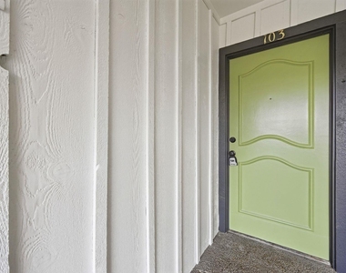 620 W 51st St - Photo Thumbnail 10