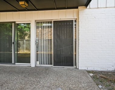620 W 51st St - Photo Thumbnail 9