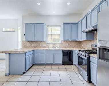 5503 Duval St - Photo Thumbnail 6