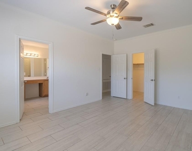 18745 Candace Loop - Photo Thumbnail 13