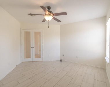 18745 Candace Loop - Photo Thumbnail 15