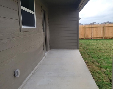 623 Waterway Ave - Photo Thumbnail 14