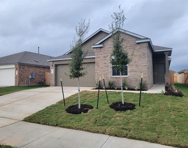623 Waterway Ave - Photo Thumbnail 1