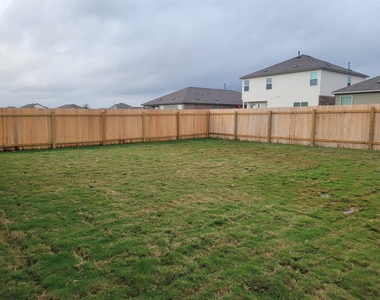 623 Waterway Ave - Photo Thumbnail 15