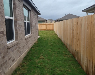 623 Waterway Ave - Photo Thumbnail 21