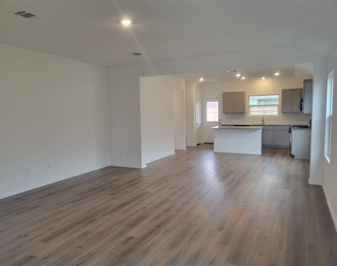 623 Waterway Ave - Photo Thumbnail 12