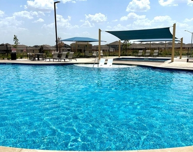 623 Waterway Ave - Photo Thumbnail 29
