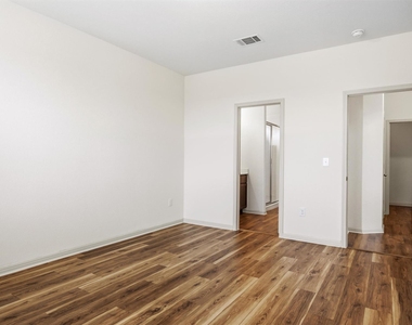 312 Frederick Dr - Photo Thumbnail 10