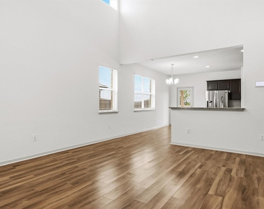 312 Frederick Dr - Photo Thumbnail 8