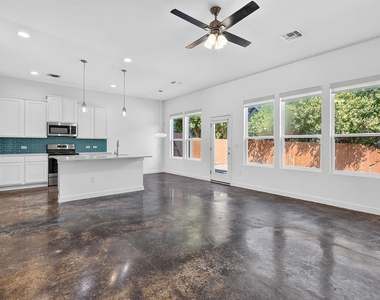 1404 Limelight Ln - Photo Thumbnail 6