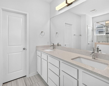 1404 Limelight Ln - Photo Thumbnail 15