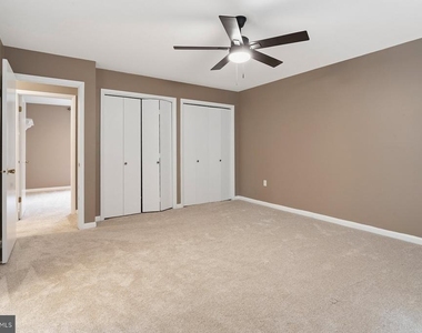 3989 Robin Hood Way - Photo Thumbnail 24