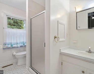 3989 Robin Hood Way - Photo Thumbnail 26