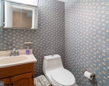 3989 Robin Hood Way - Photo Thumbnail 9