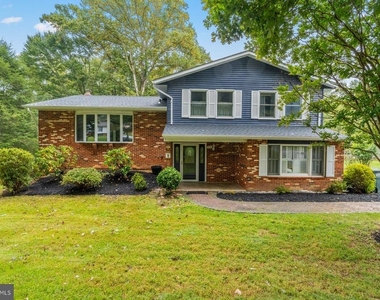 3989 Robin Hood Way - Photo Thumbnail 33